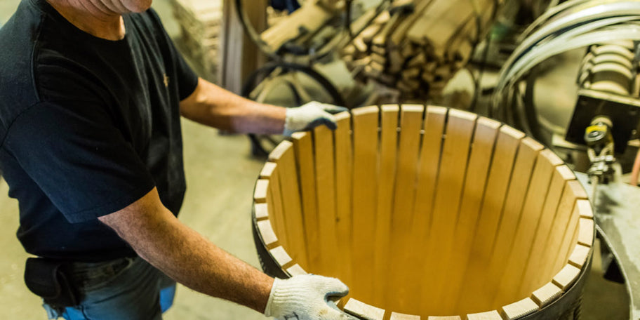 Assembling an oak wine barrel