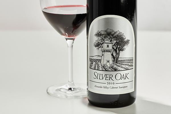 シルバーオーク　カベルネ・ソーヴィニヨン　2010年　SILVER OAK 2010 Silver Oak Cabernet Sauvignon Alexander Valley